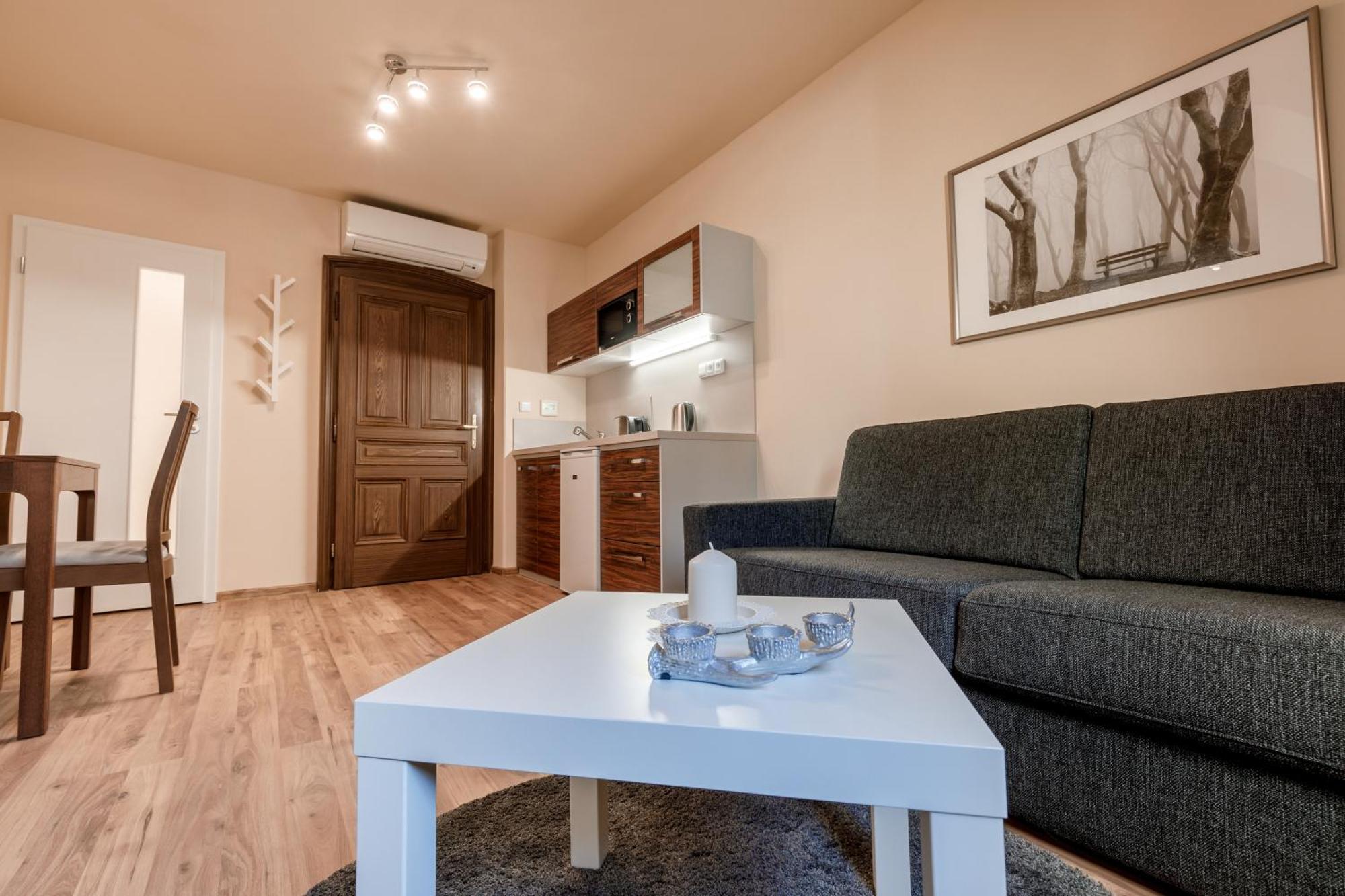 Apartments Menuet KLV Quarto foto